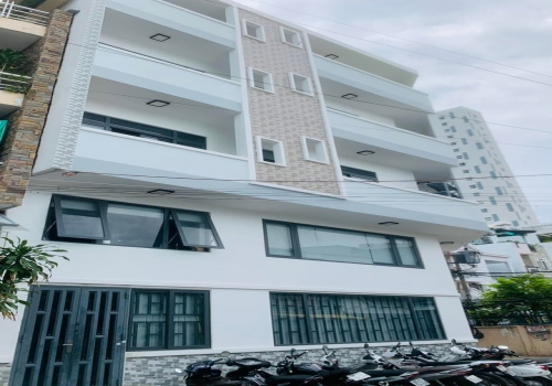 Cửa nhôm xingfa - Vách thang máy kính - Nhà đường D2 - Bình Thạnh